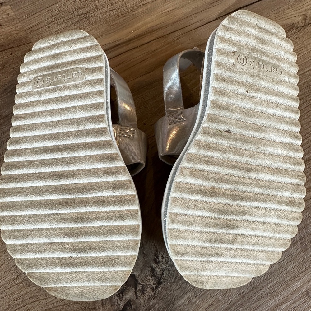 Carters Toddler Girl Sandals Size 6 - Picture 3 of 4
